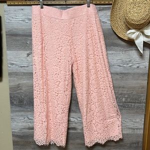 ISAAC MIZRAHI LIVE LACE FLOWY CAPRIS